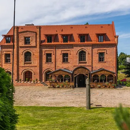 Nostalgia Poganice Bed & Breakfast Potegowo